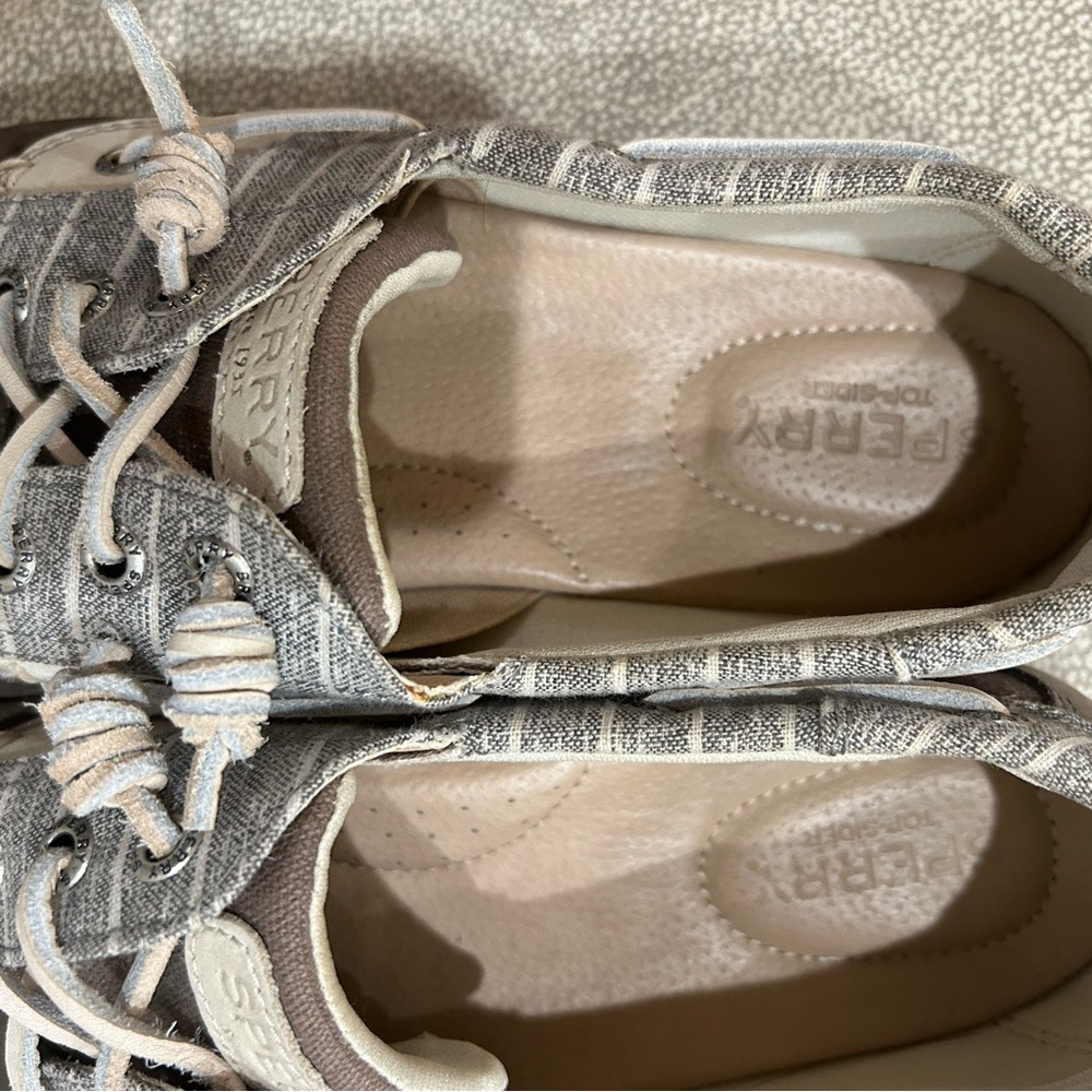 Sperry Gray and Cream Women's Flats
